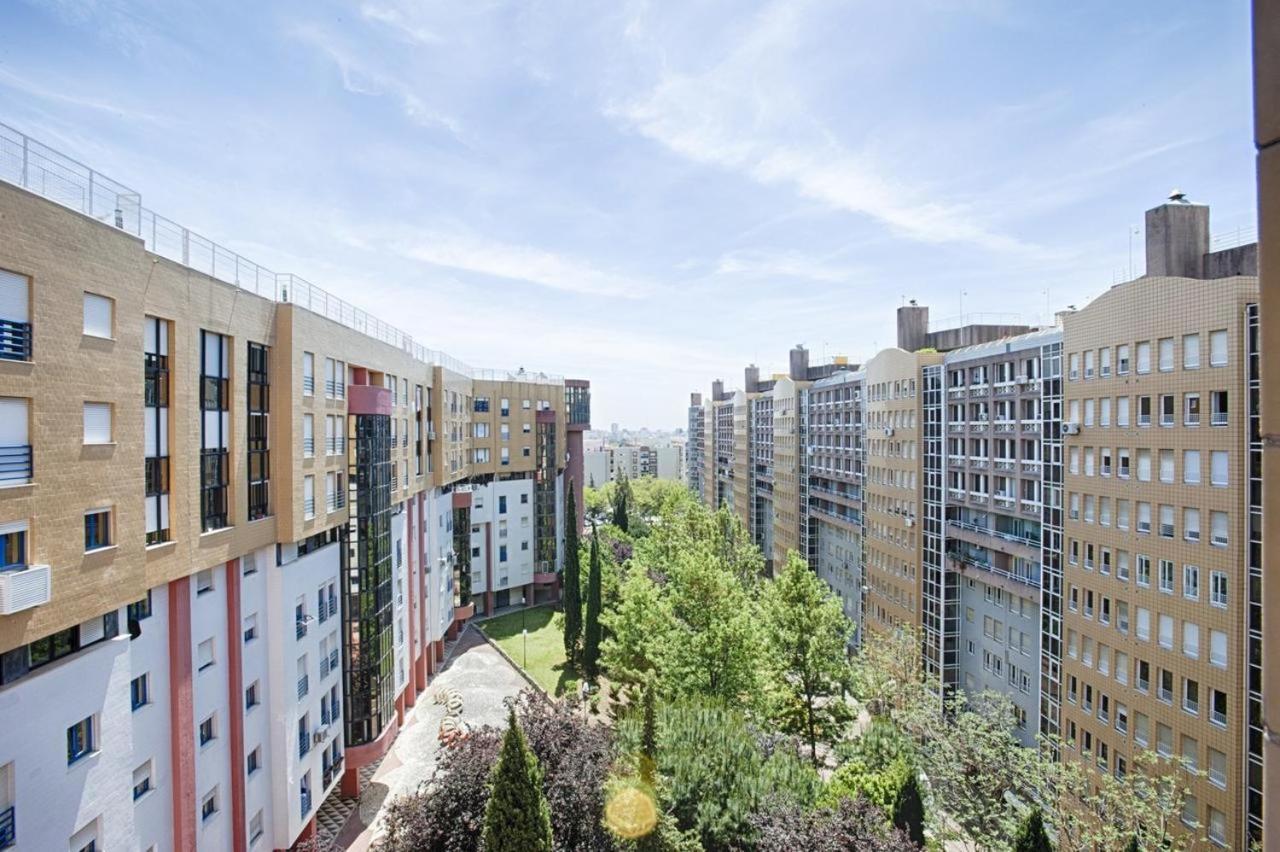 Green Executive Apartment In The Heart Of Lisbon Exterior photo